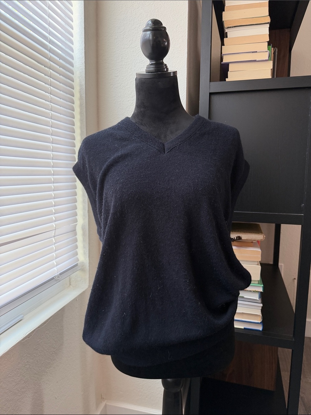 Vintage USA Made Classic Dark Navy/Black V-Neck Women's Sweater